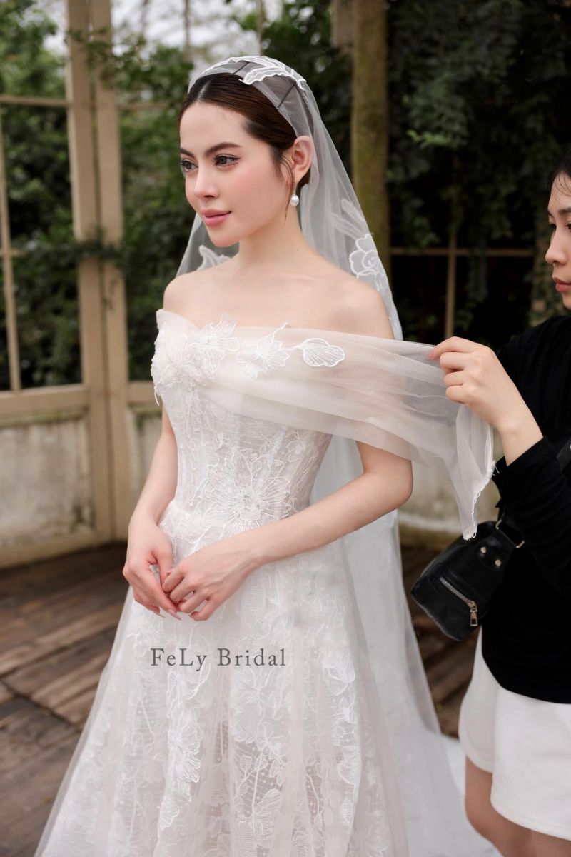 cua hang vay cuoi uy tin12