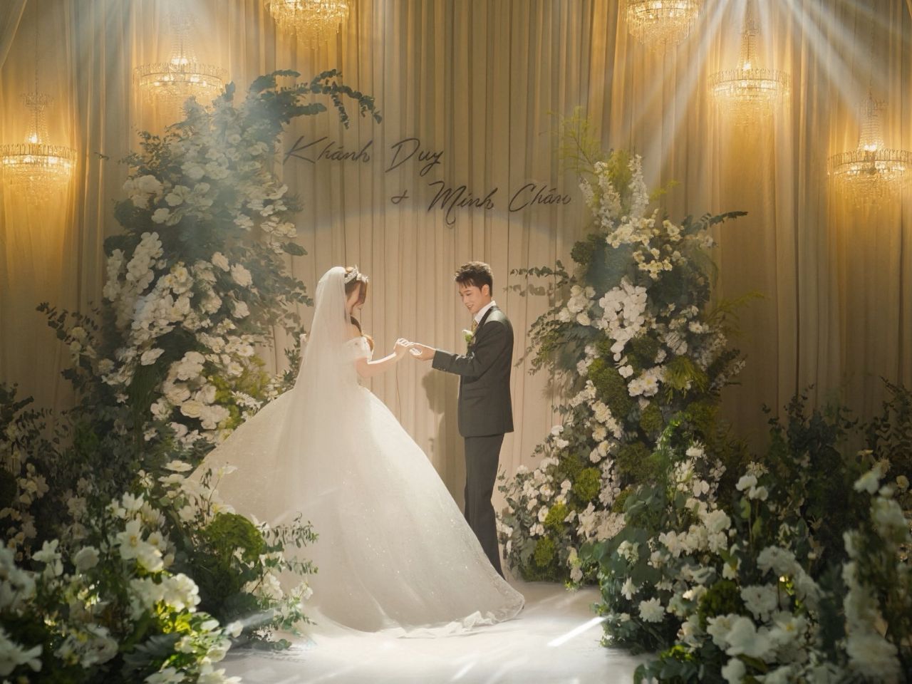 Giải Đáp: Có Nên Tổ Chức 2 Đám Cưới Trong Cùng 1 Năm Không?