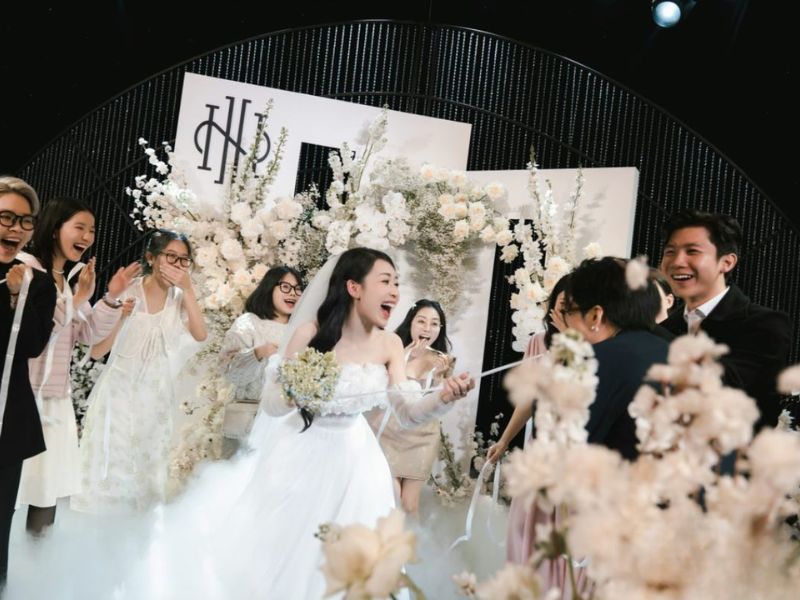 kieng 2 dam cuoi trong 1 nam0