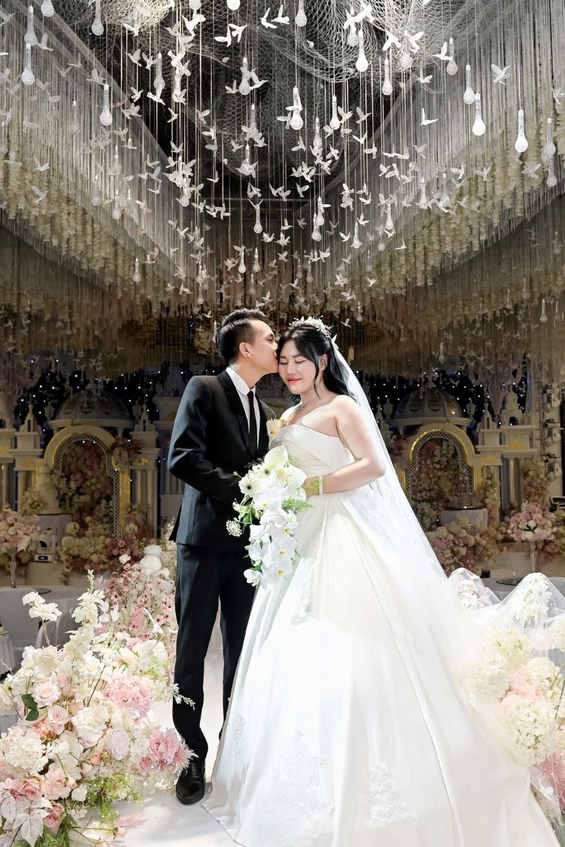 kieng 2 dam cuoi trong 1 nam10