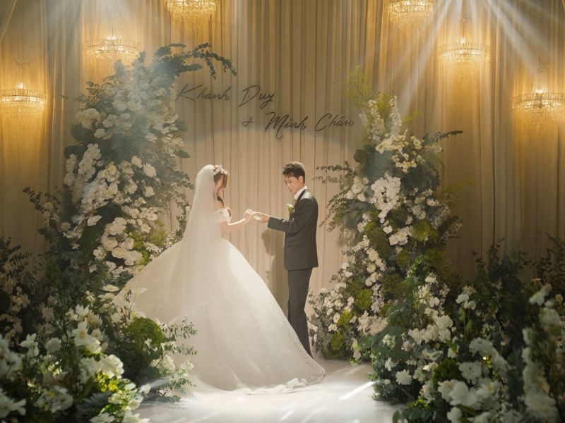 kieng 2 dam cuoi trong 1 nam2