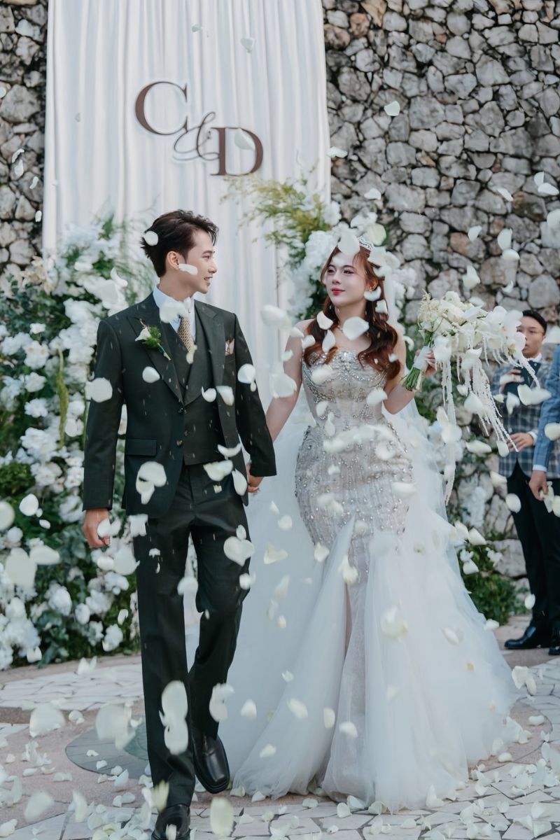 kieng 2 dam cuoi trong 1 nam4