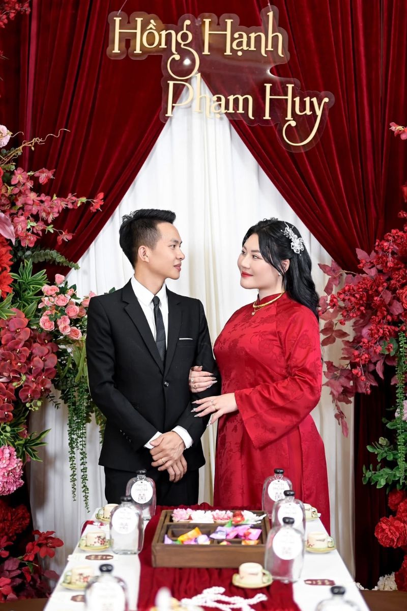 kieng 2 dam cuoi trong 1 nam9