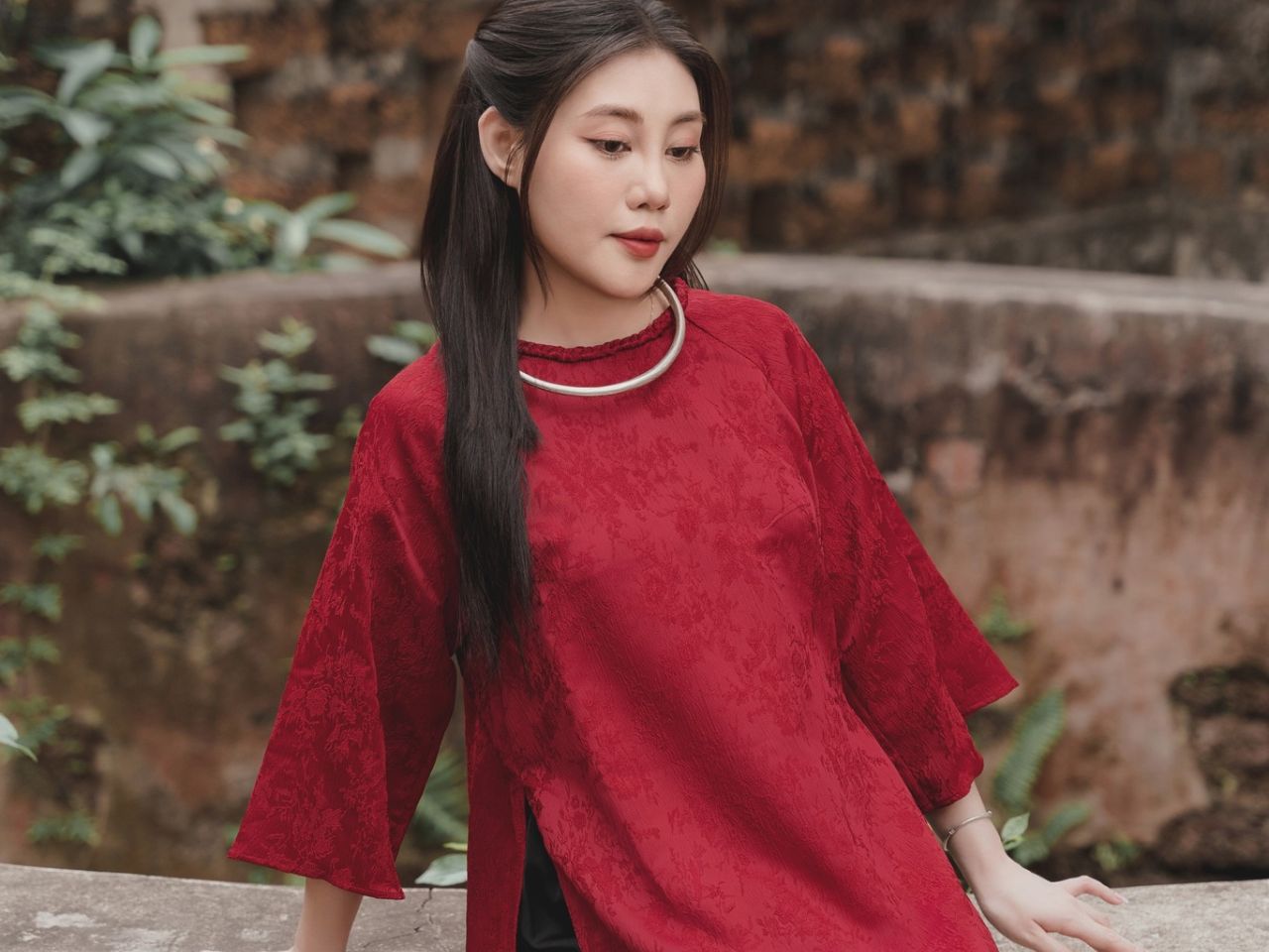 Xu Hướng Kiểu Áo Dài Tay Lỡ Mới Nhất 2025