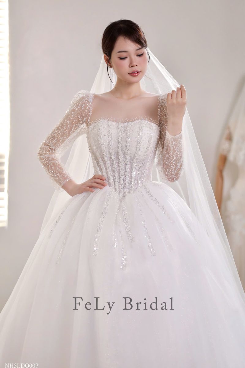 vay cuoi cong chua tay dai phong dinh hat lap lanh (4)