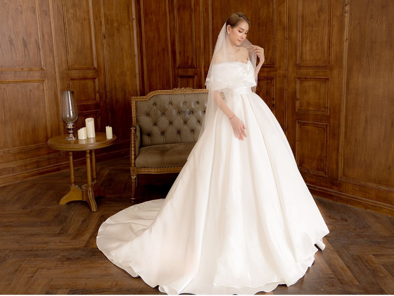 Top 20+ Mẫu Váy Cưới Lụa Đẹp Nhất Giúp Tôn Dáng Hoàn Hảo