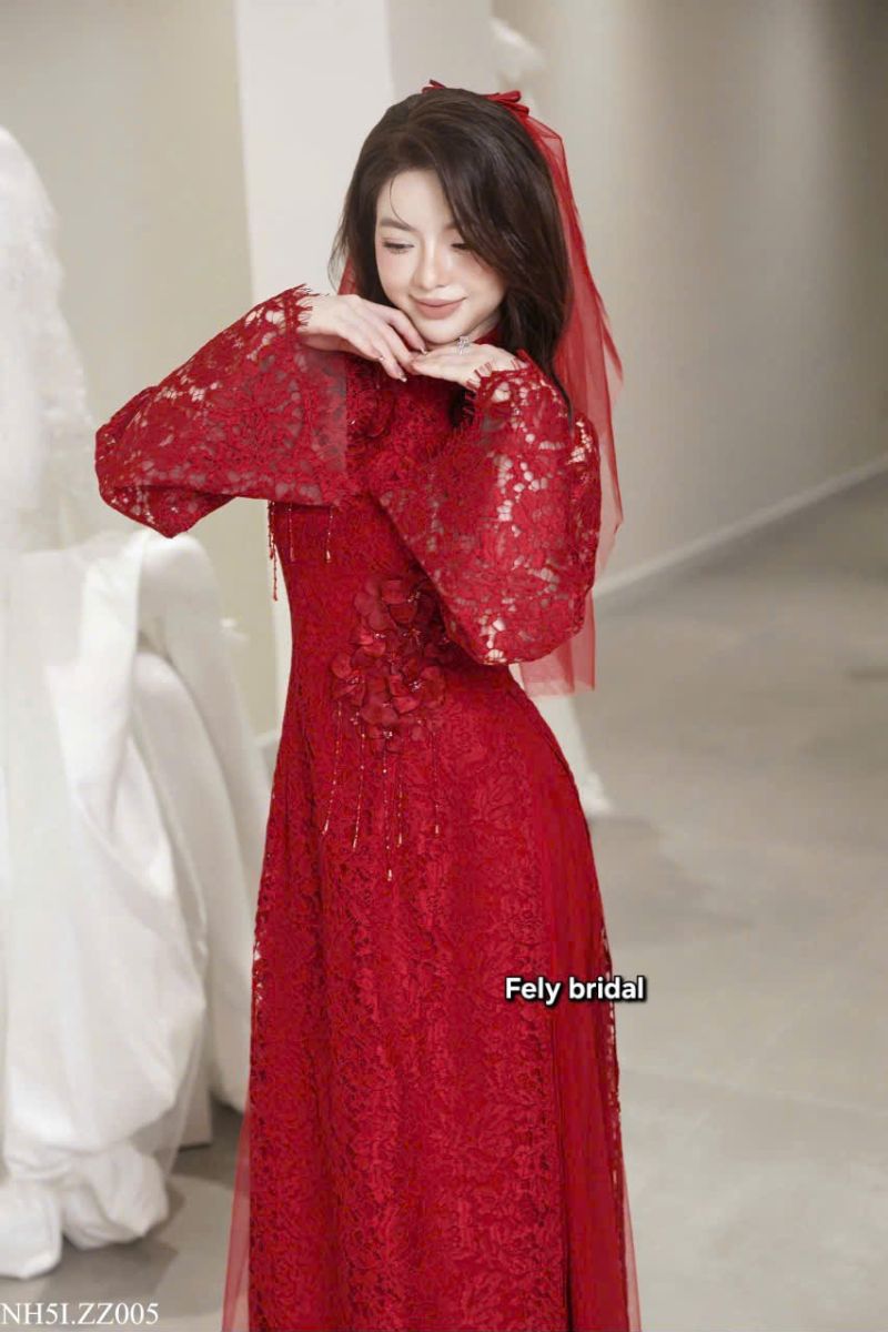 Áo dài cưới sắc son