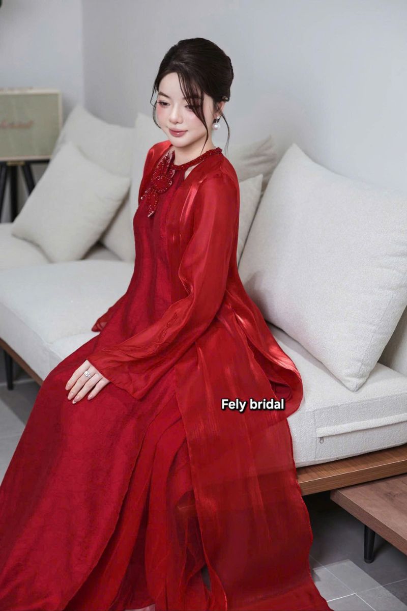 Cặp áo dài cưới cách tân đính hoa pha lê