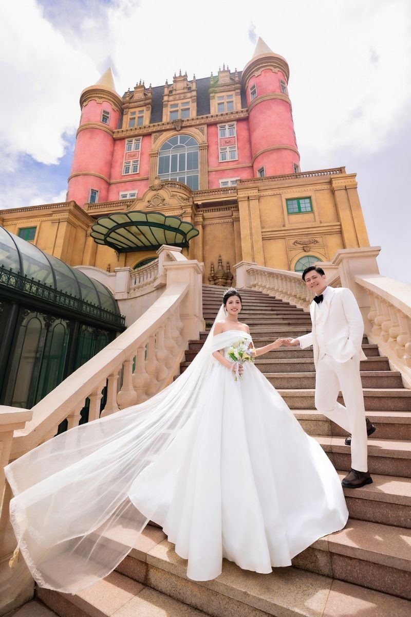 chup anh cuoi ba na 8