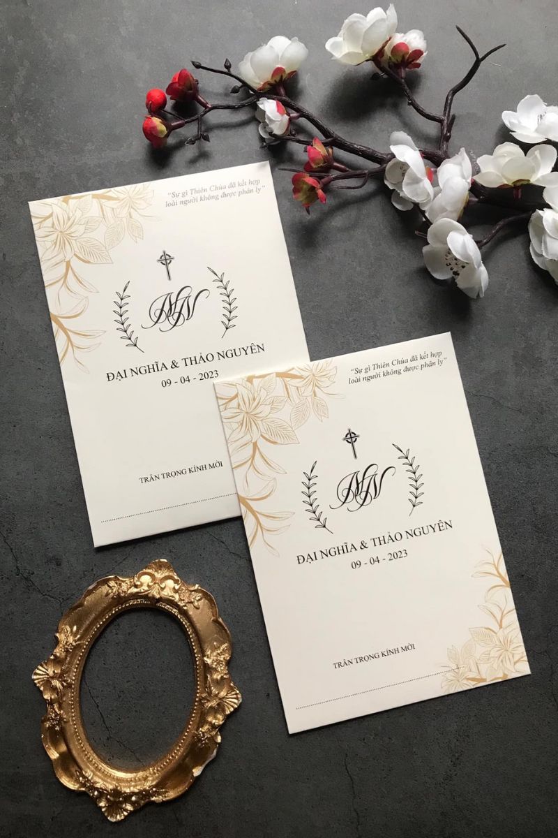 thiep cuoi cong giao 10