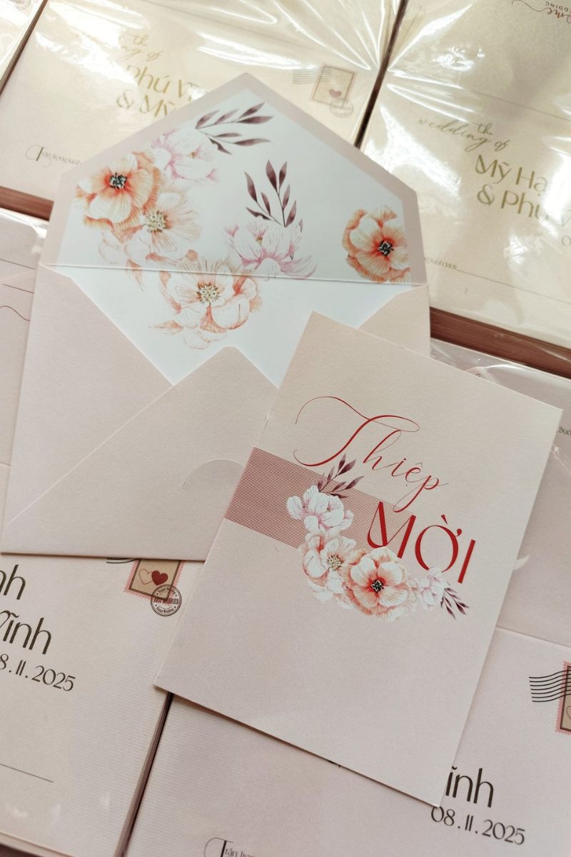 thiep cuoi mau hong 4