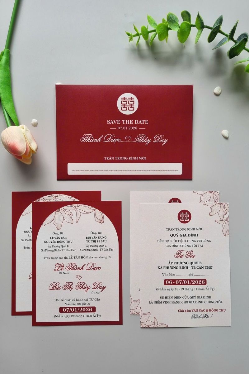 thiep cuoi truyen thong mau do 12