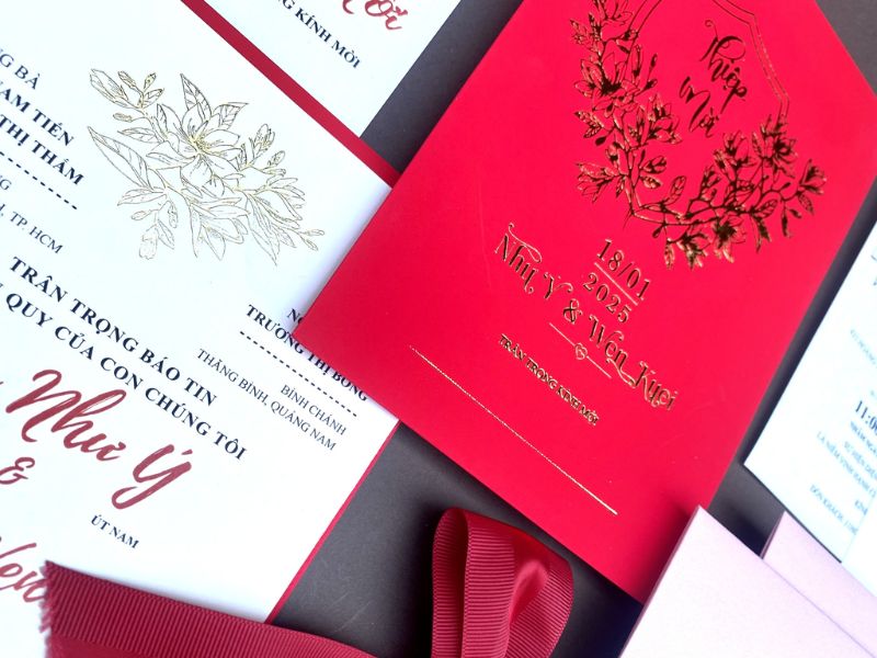 thiep cuoi truyen thong mau do 4