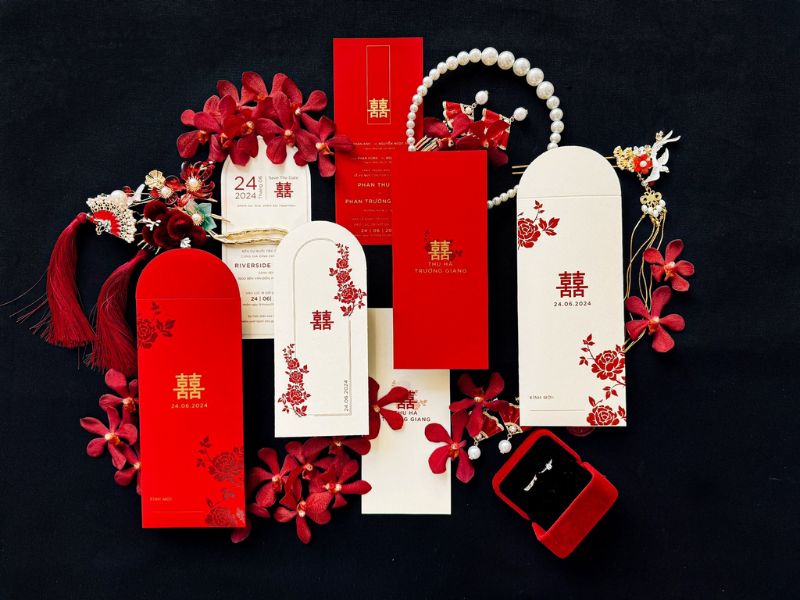 thiep cuoi truyen thong mau do 8