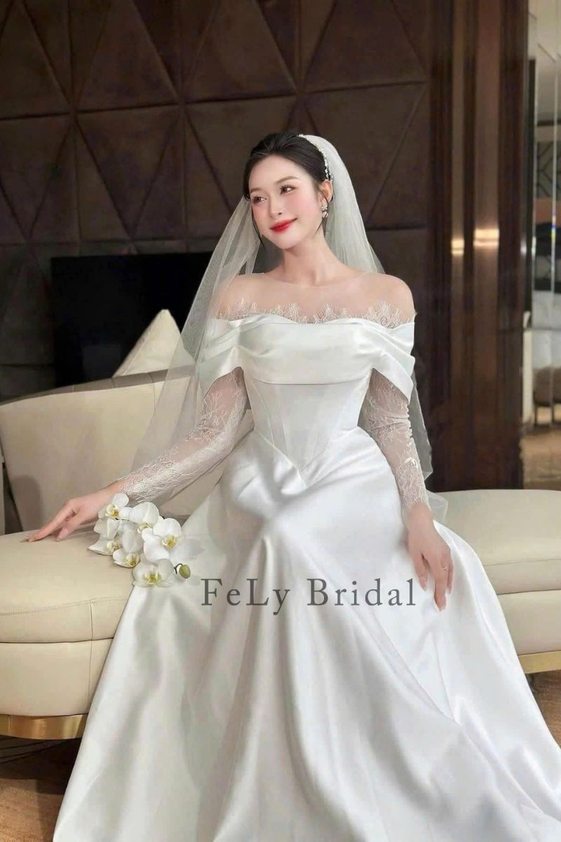 vay cuoi chu a satin tre vai phoi voan ren