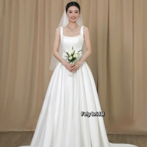 vay cuoi chu a satin tron xep li don gian (4)