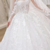 Váy cưới công chúa corset phủ ren hoa
