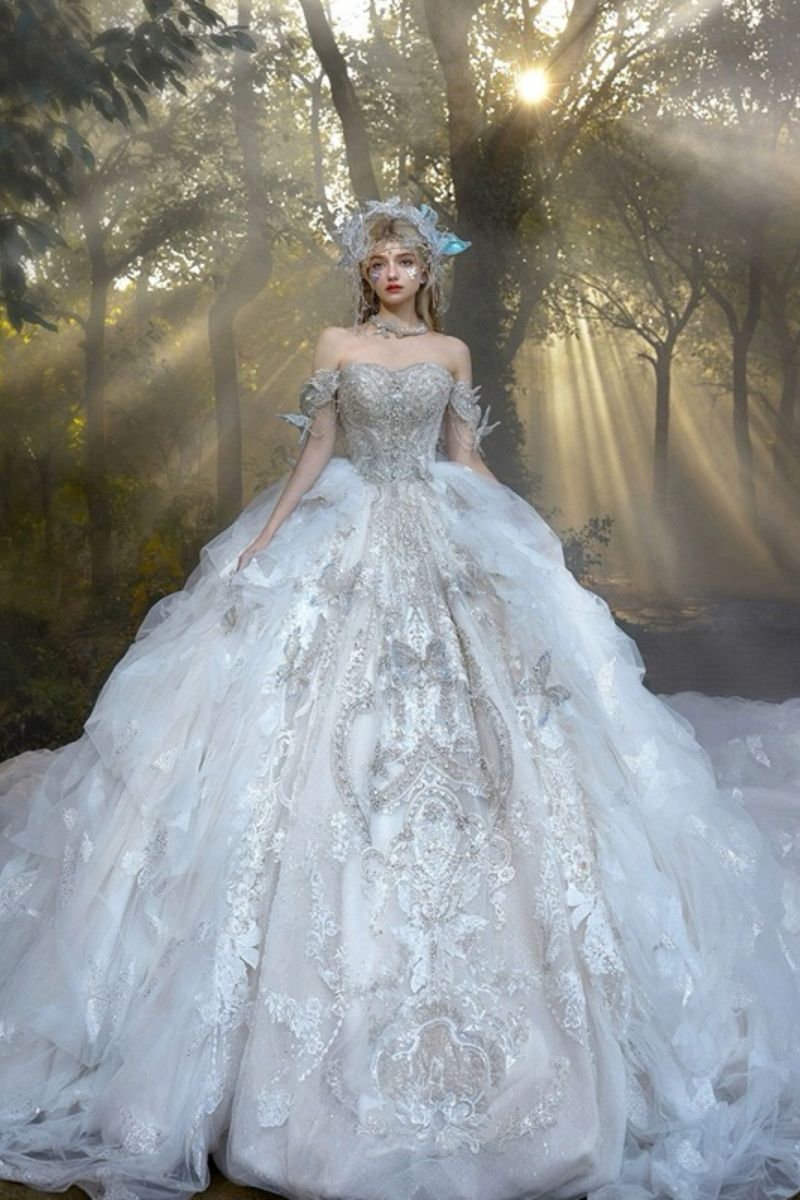 vay cuoi cong chua hoang gia 2