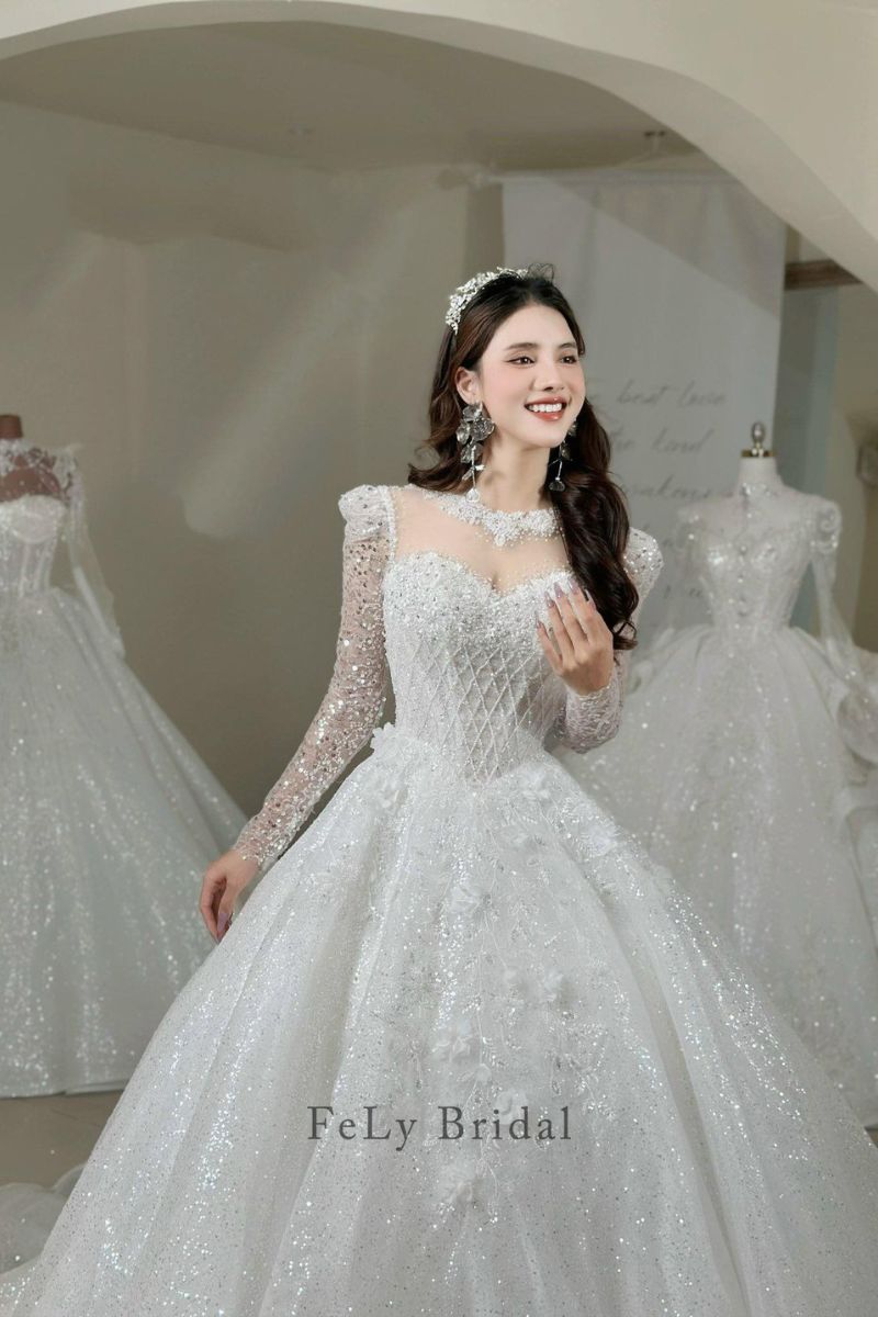 vay cuoi cong chua hoang gia 6