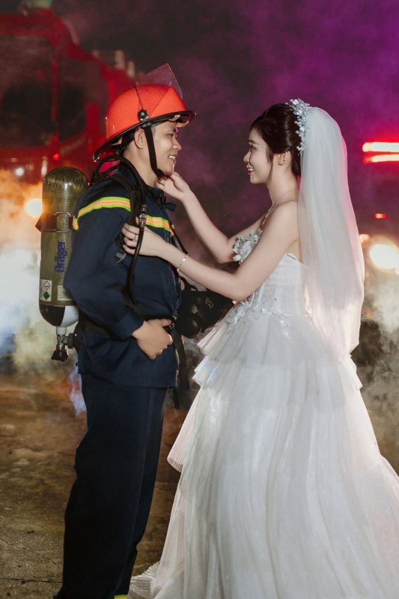 anh cuoi linh cuu hoa 8