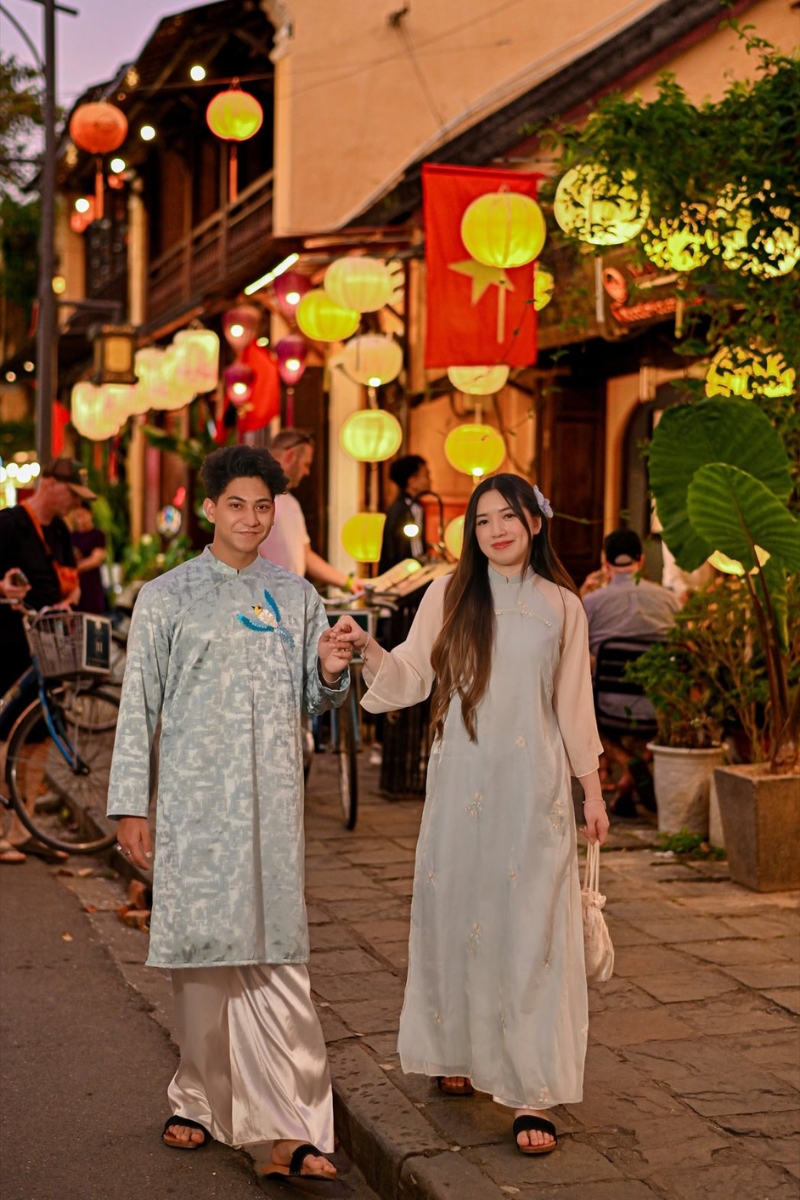 chup anh ngoai canh hoi an 1