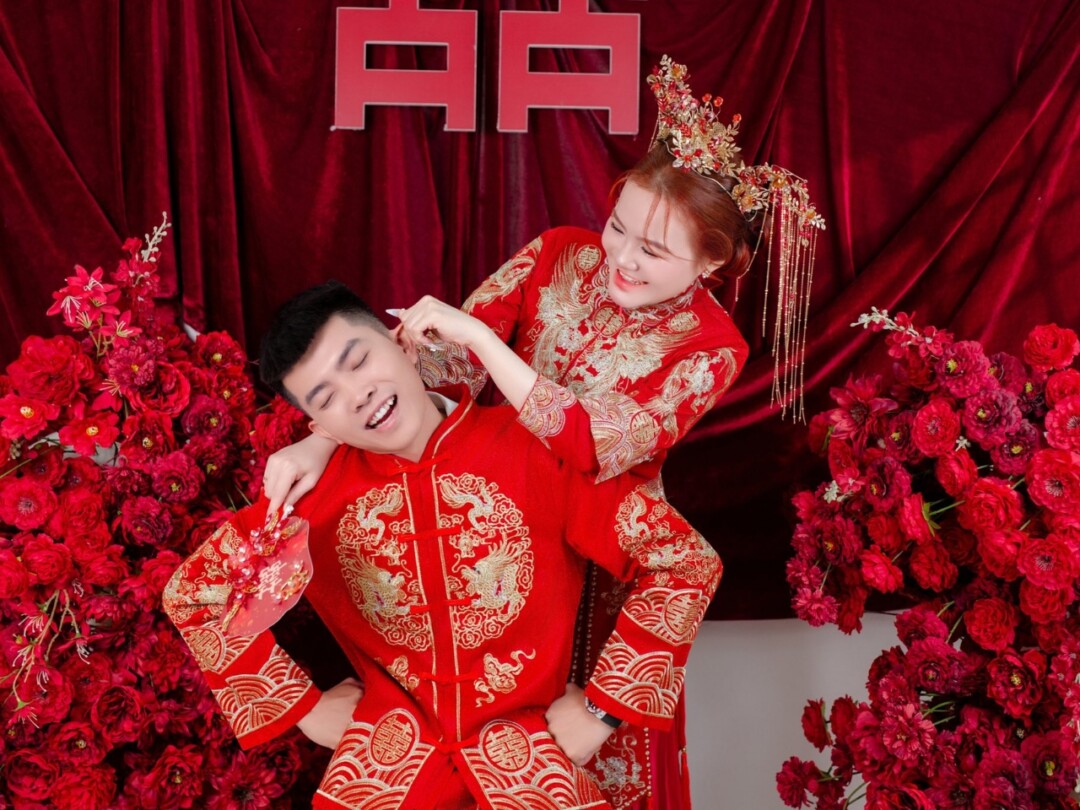 Ý Tưởng Chụp Hình Cưới Áo Khỏa Đẹp Cho Lễ Ăn Hỏi Và Lễ Cưới