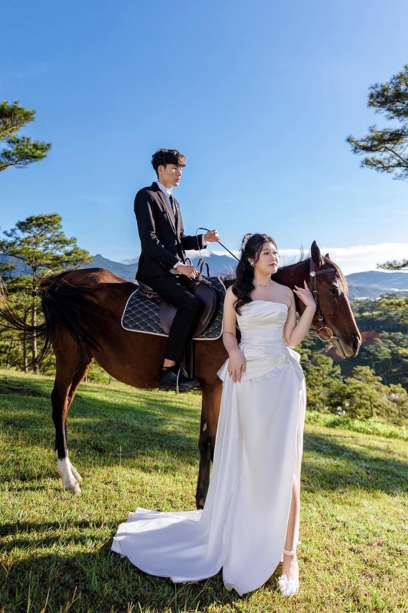 concept anh cuoi voi ngua 4