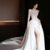 Váy Cưới Dạ Nguyệt Corset Xẻ Tà Pha Lê Váy Cưới Dạ Nguyệt Corset Xẻ Tà Pha Lê