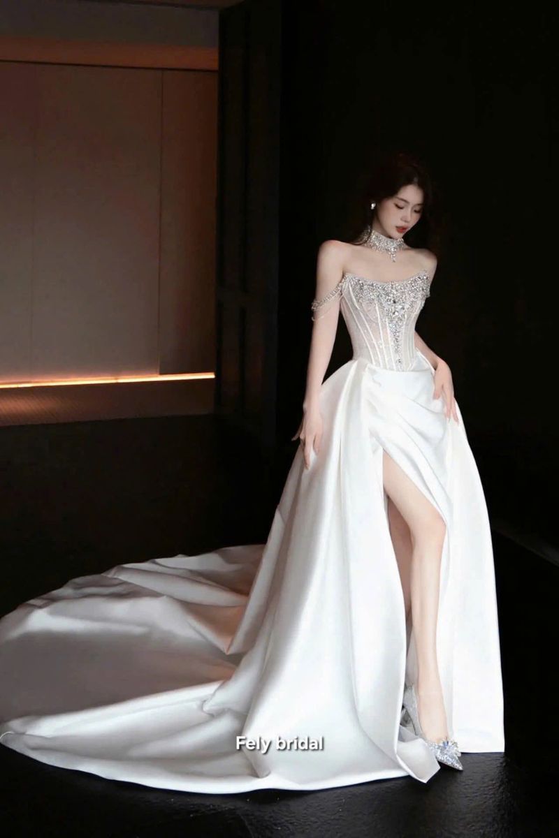 vay cuoi da nguyet corset xe ta pha le 1
