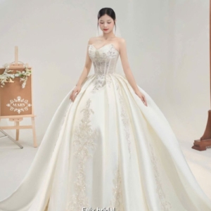 Váy Cưới Công Chúa Thêu Hoa Dịu Dàng