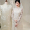 Áo Dài Cô Dâu Ren Hoa Thêu Nổi