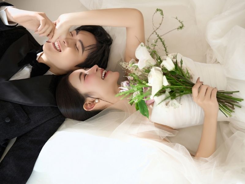 anh cuoi anti pose 8