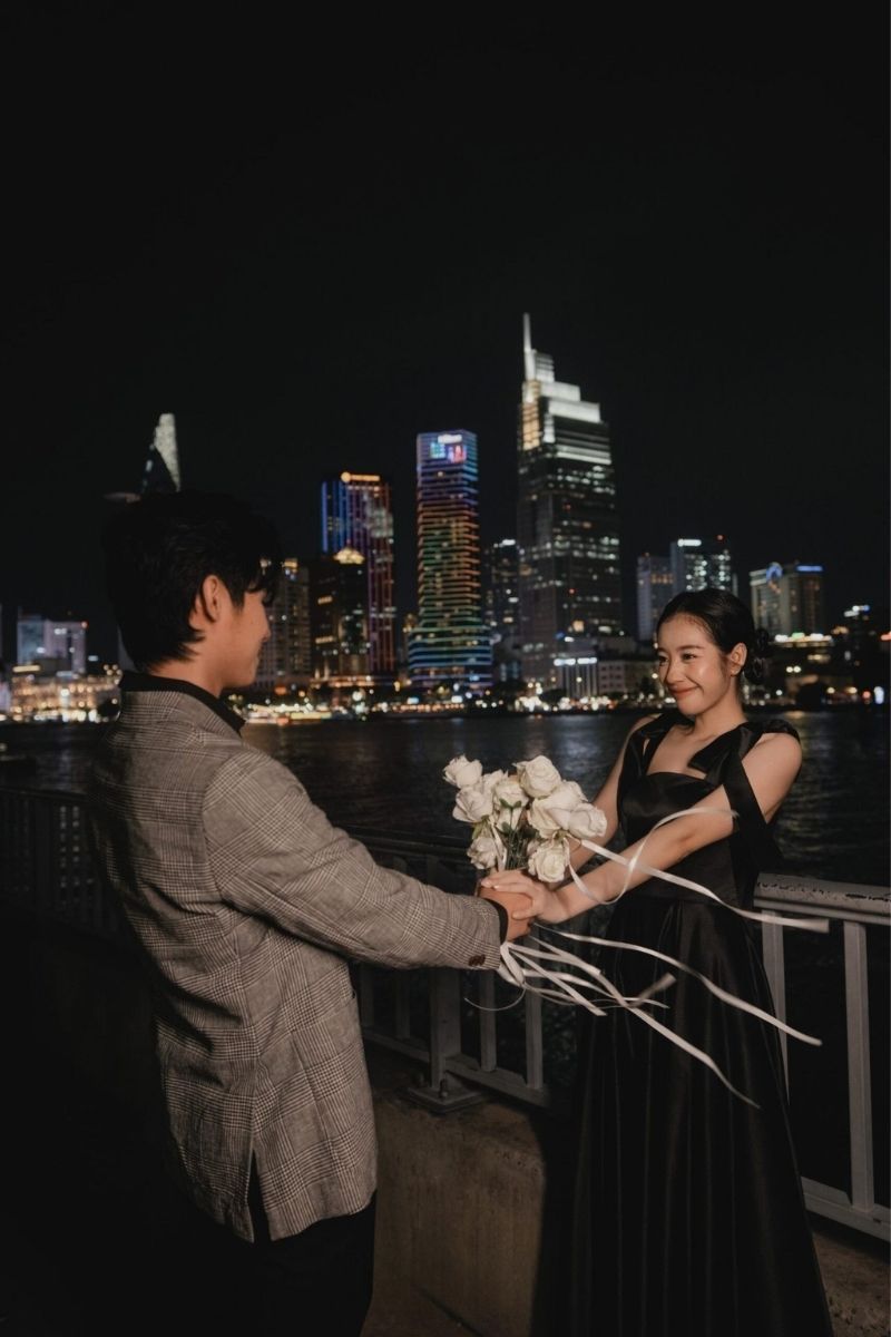 mau anh cuoi ban dem ngoai pho 14