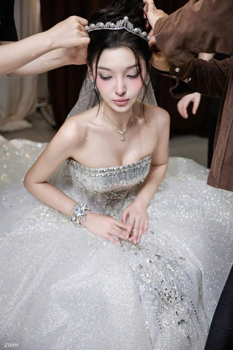 vay cuoi nguyet suong lap lanh 3